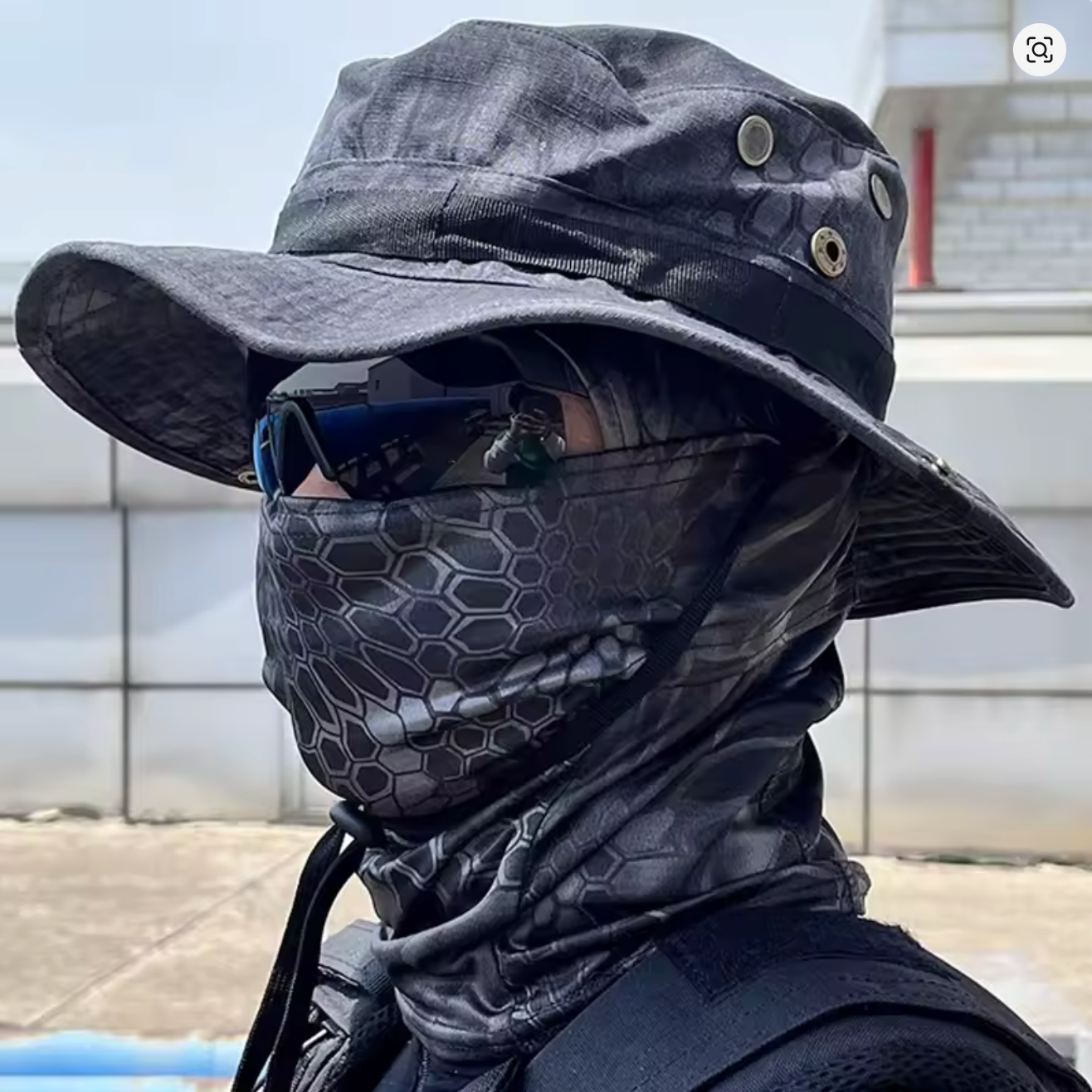 Chapeau + cagoule tactique