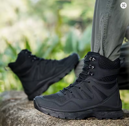 Bottes militaires montantes
